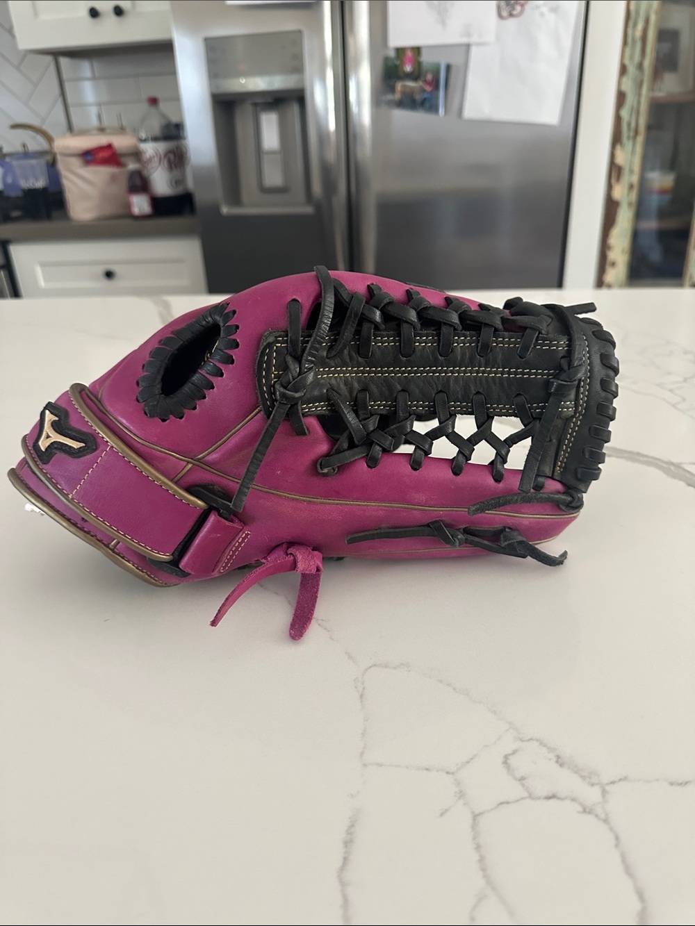 2025 Right handed 12.5 inch Mizuno MVP Prime Fast pitch softball mitt